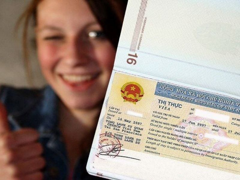 Người nước ngoài phải đáp ứng đủ điều kiện mới được cấp thị thực tại Việt Nam