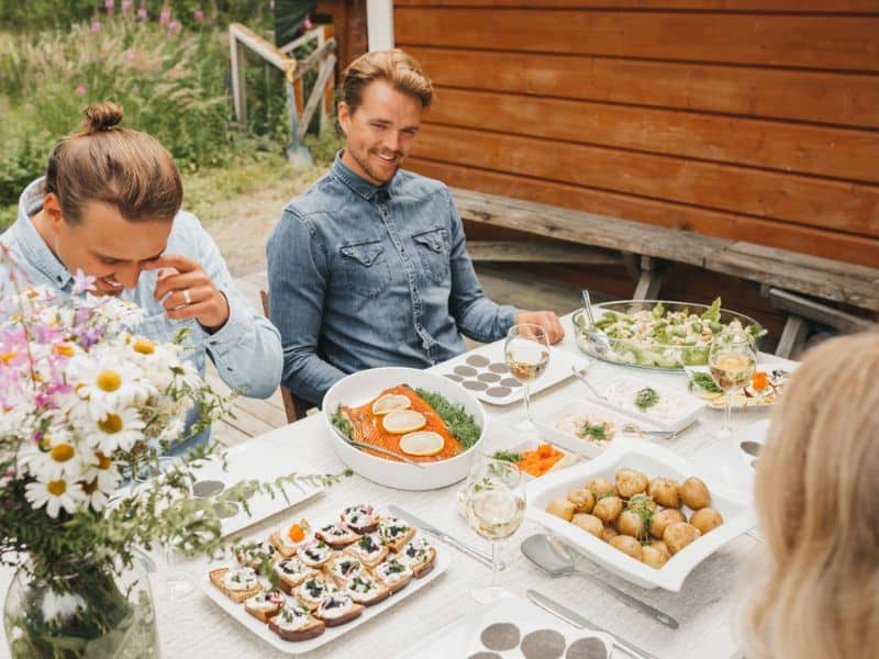 Chi phí ăn uống tại Phần Lan trung bình khoảng 260 EUR/ tháng